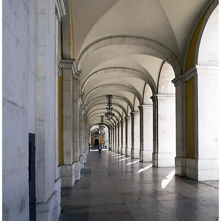 公寓 卡萨斯达拜萨 - 灯塔公寓 *